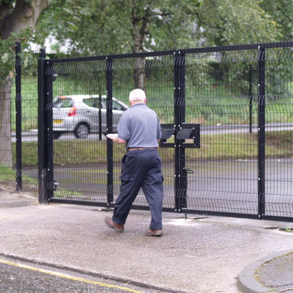 Double Leaf Mesh Gate 5.0m x 2.4m High - Black RAL 9005