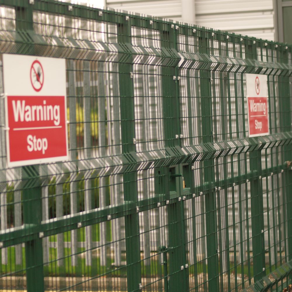 Double Leaf Mesh Gate 8.0m x 2.4m High - Green RAL 6005
