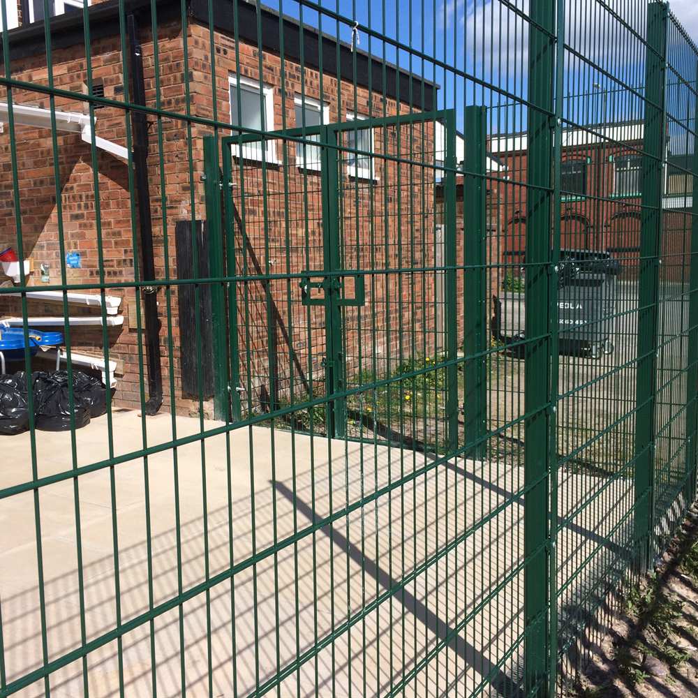 50mm Square Bolt-Down Mesh Post for 1.2m Panels - Green RAL 6005